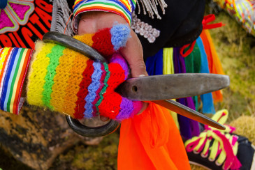 Hands of a Scisors Dancer, Huancavelica